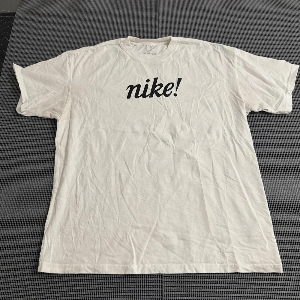 Rare Nike Air Max Shirt Size Large White Airmoji